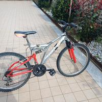 bicicletta MTB