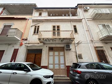 Casa indipendente a Partinico, Via Ricciardi