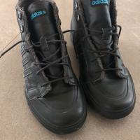 Scarpe Adidas nere n. 44