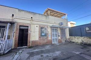 CASA SEMINDIPENDENTE A FOGGIA