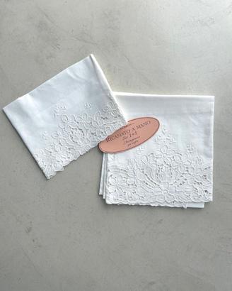 Set asciugamani ricamati a mano