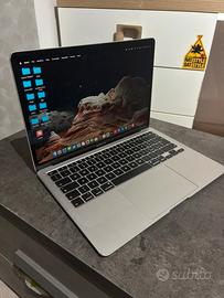 Apple Macbook Air 13”