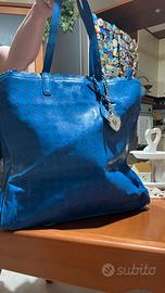 Borsa Tote blu elettrico traforato twinset