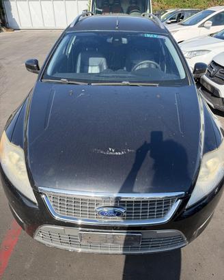 FORD MONDEO DEL 2010 PER RICAMBI