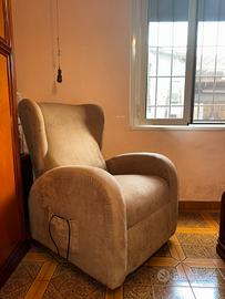 Poltrona reclinabile 