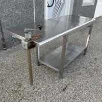 Banco da lavoro con apriscatole L160 x P60