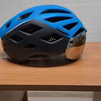 Casco Kingbike da bicicletta da corsa.
