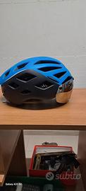 Casco Kingbike da bicicletta da corsa.