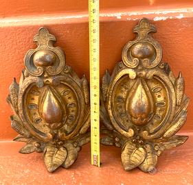 Coppia Placche antiche Decorative In Metallo