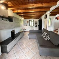 UNICO A COLICO: Bilocale/Open Space su 2 P