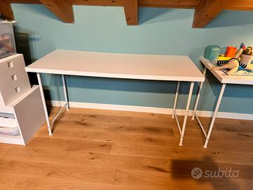 Scrivania IKEA LAGKAPTEN / SPÄND 140x60