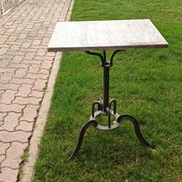 tavolino in ferro vintage 