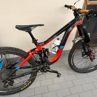 Bici Giant enduro