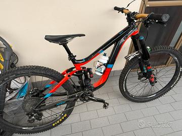 Bici Giant enduro