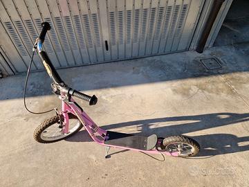 Monopattino da bambina