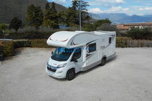 Noleggio Elnagh Baron 22 camper mansardato 7 posti