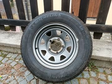 gomme e cerchi per Suzuki Jimny.