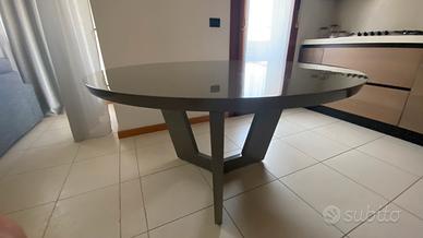 Tavolo da pranzo laccato grigio