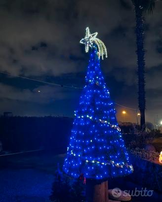 Albero di Natale esterno