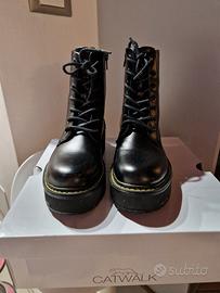 anfibi neri Catwalk nr. 37