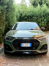Audi A1 allstreet identity contrast