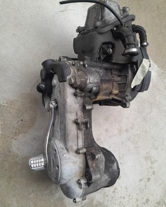 blocco motore vespa lx 50cc 4 tempi 4 valvole 300e