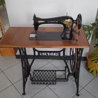 Macchina da cucire SINGER anni 50