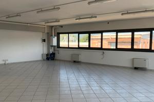 Open space luminoso