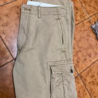 Pantaloni levis
