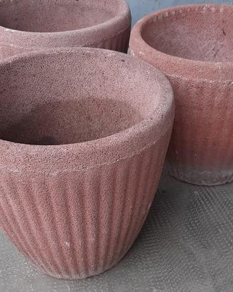 Vasi in graniglia e terracotta
