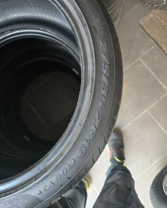 Pneumatici pirelli