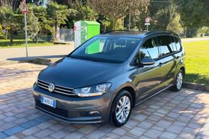 Volkswagen Touran 1.6 TDI 115 CV SCR DSG Executive