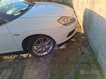 lancia delta 1.6 mtj