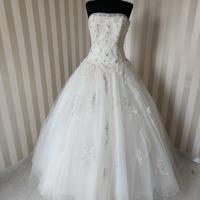 abito da sposa nuovo con cartellino taglia 44 bian