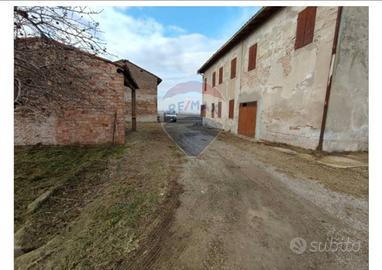 Rustico da ristrutturare