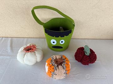 3 zucche di Halloween + 1 cestino / leggi