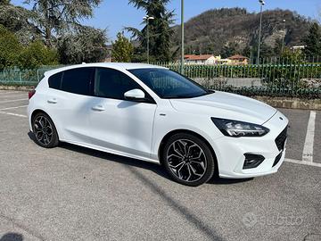 Ford Focus 1.0 ecoboost 125cv ST-Line Co-pilot