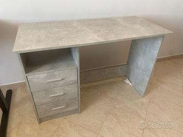 Scrivania Mondo convenienza