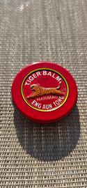 scatola Tiger balm vintage