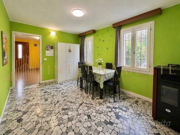 Casa indipendente di 112 m² con 3 locali e box aut