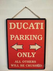 STAMPA SU LEGNO, PARCHEGGIO DUCATI