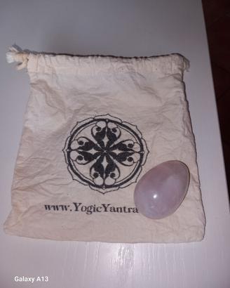 Yoni egg di Quarzo rosa