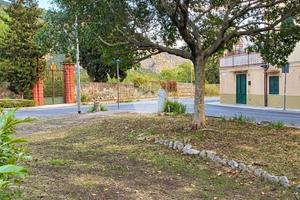 2 LOCALI A PALERMO