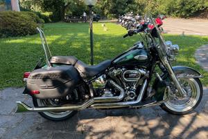Harley-davidson FLSTC Heritage Softail Classic 114