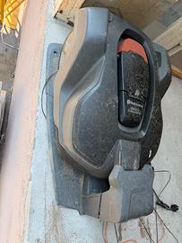 robot taglia erba