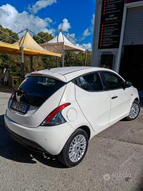 lancia ypsilon 1.3 mj