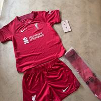 Liverpool prima divisa ufficiale 2022/23
