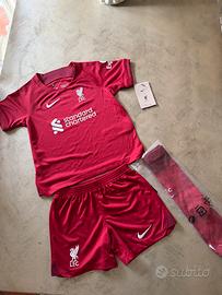 Liverpool prima divisa ufficiale 2022/23