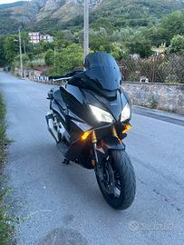 HONDA FORZA 750