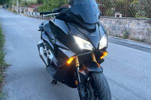 HONDA FORZA 750